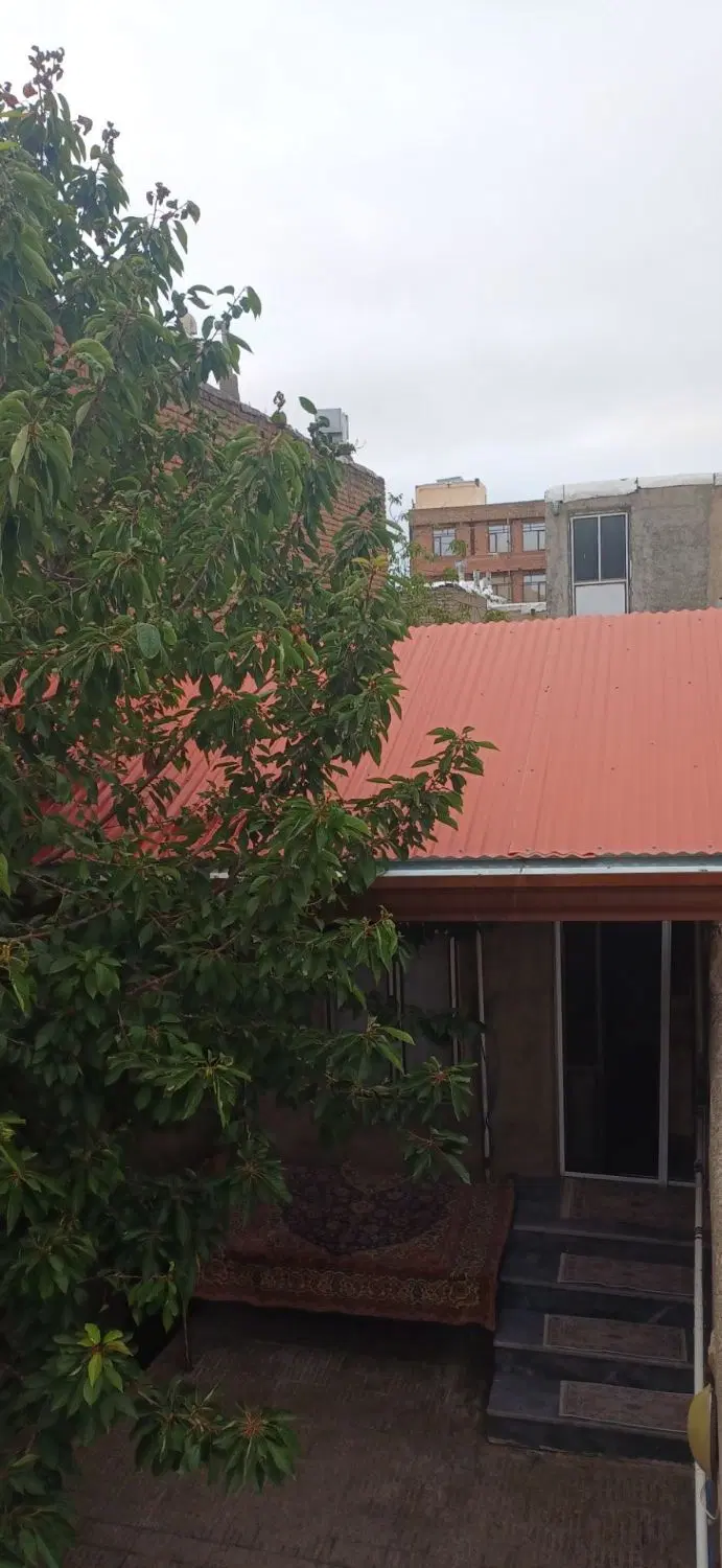 خانه ویلایی درحسن آباد