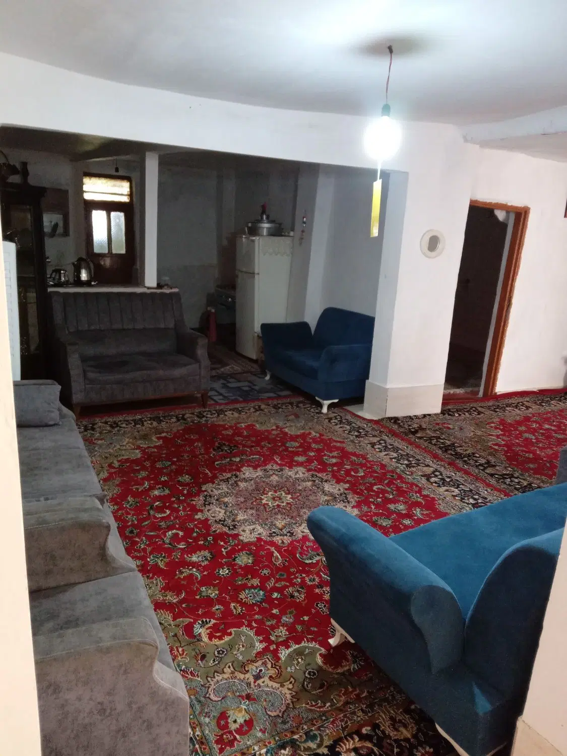 ملک (ویلا حیاط دار شمال)