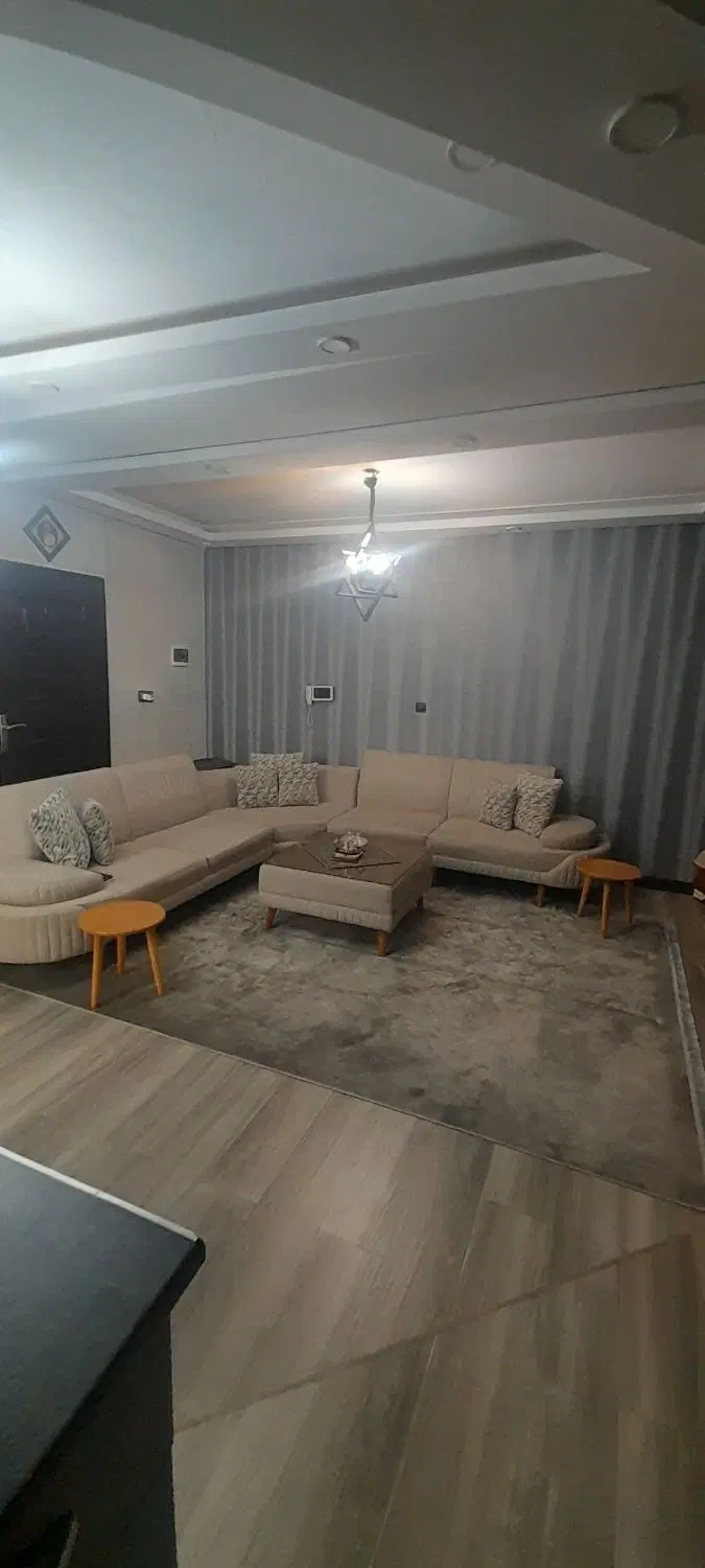 اجاره واحد ۶۰متری در شهرک ابریشم