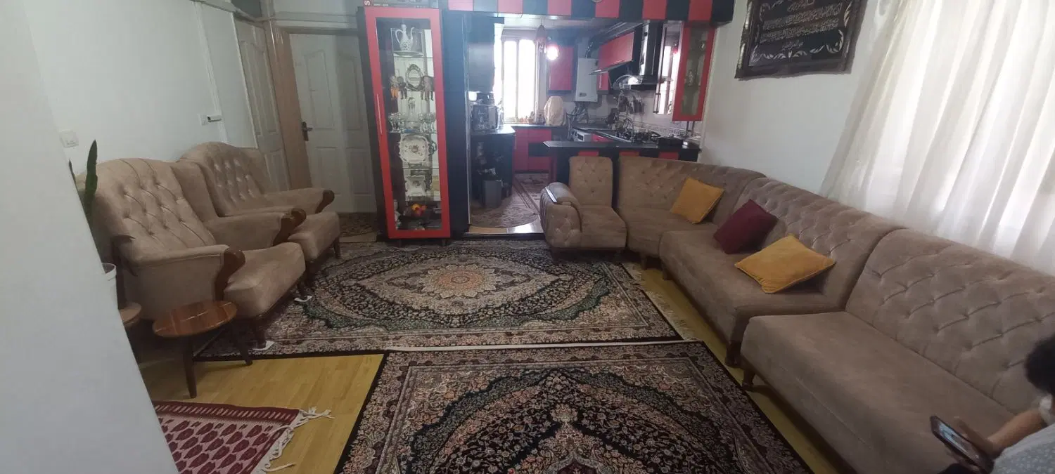 دو نبش جنوبی ۱_۱۷ غرق نور