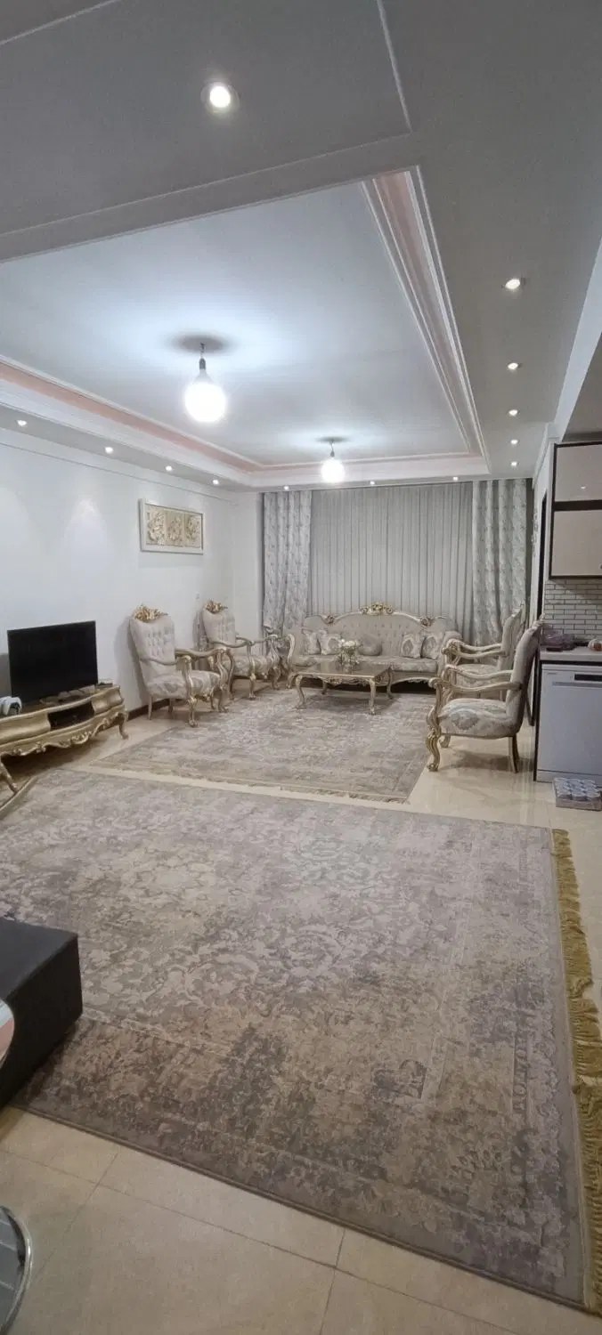 آپارتمان تک واحدی زرافشان رحمانی