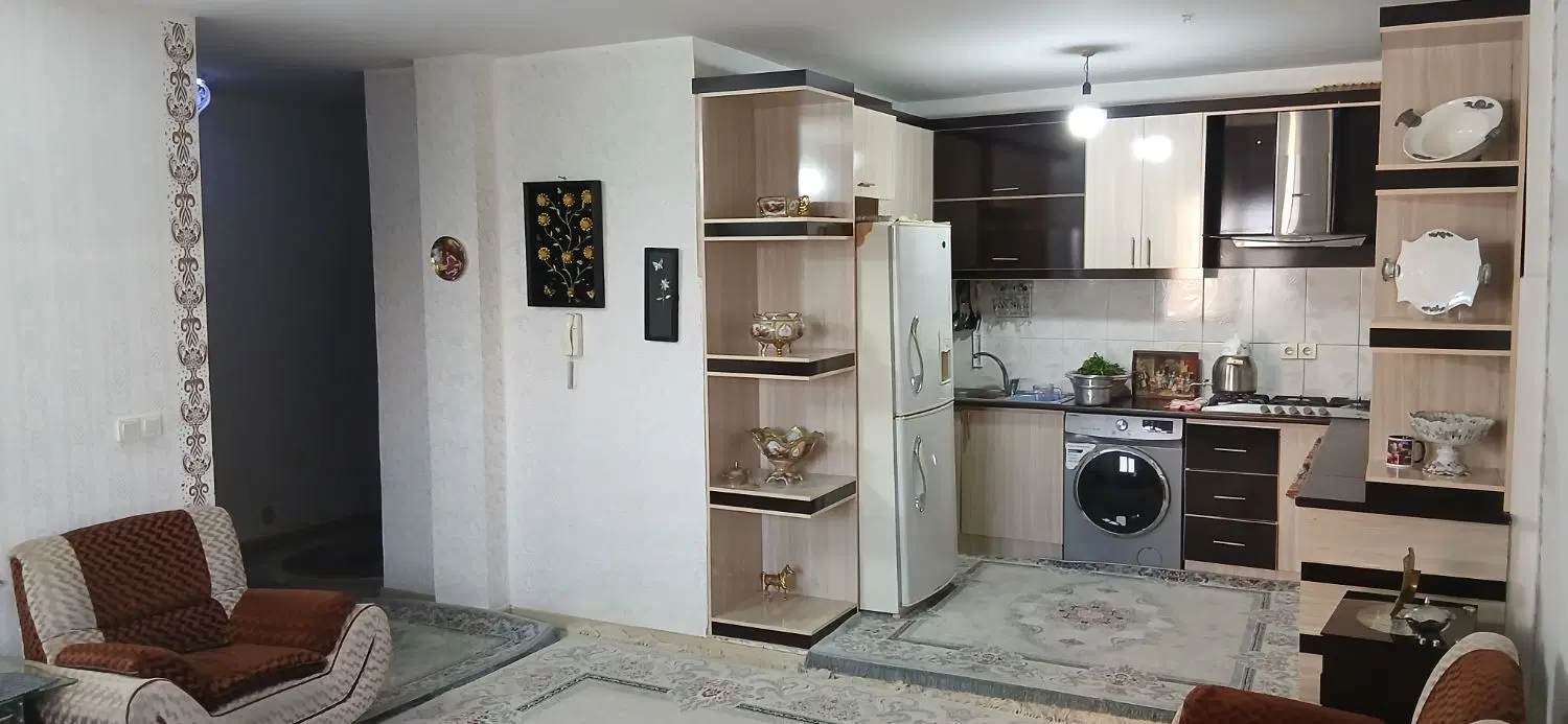 واحد مسکونی  در ساختمان صدا وسیما