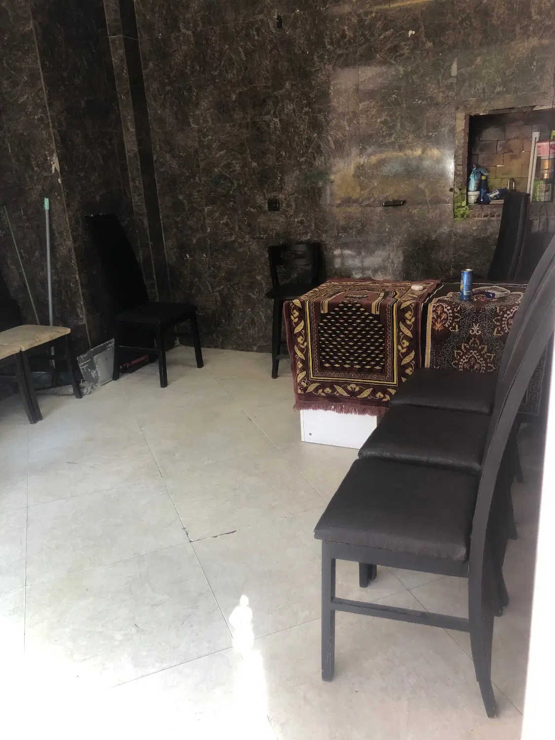 مغازه فروشی