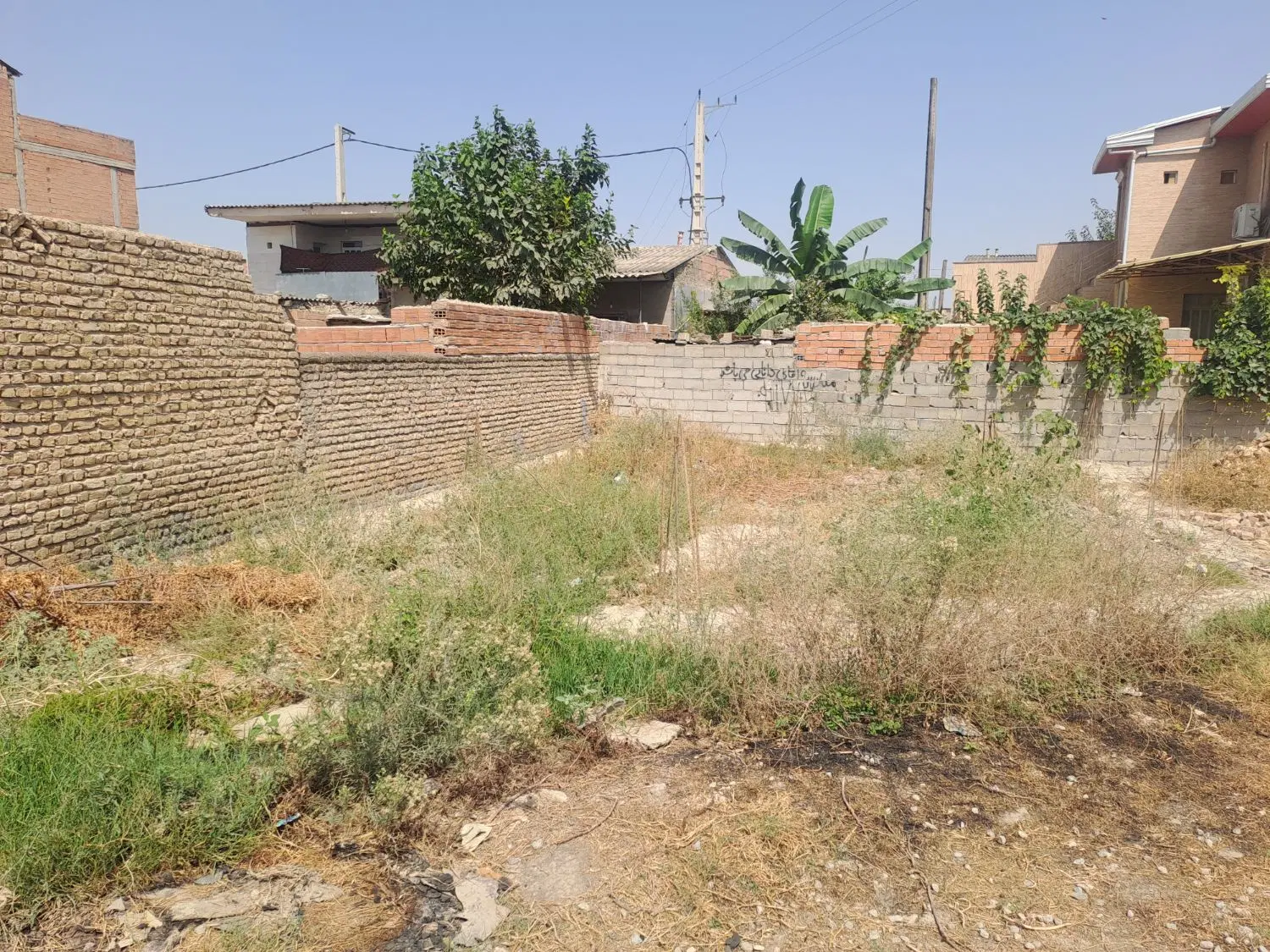 زمین مسکونی