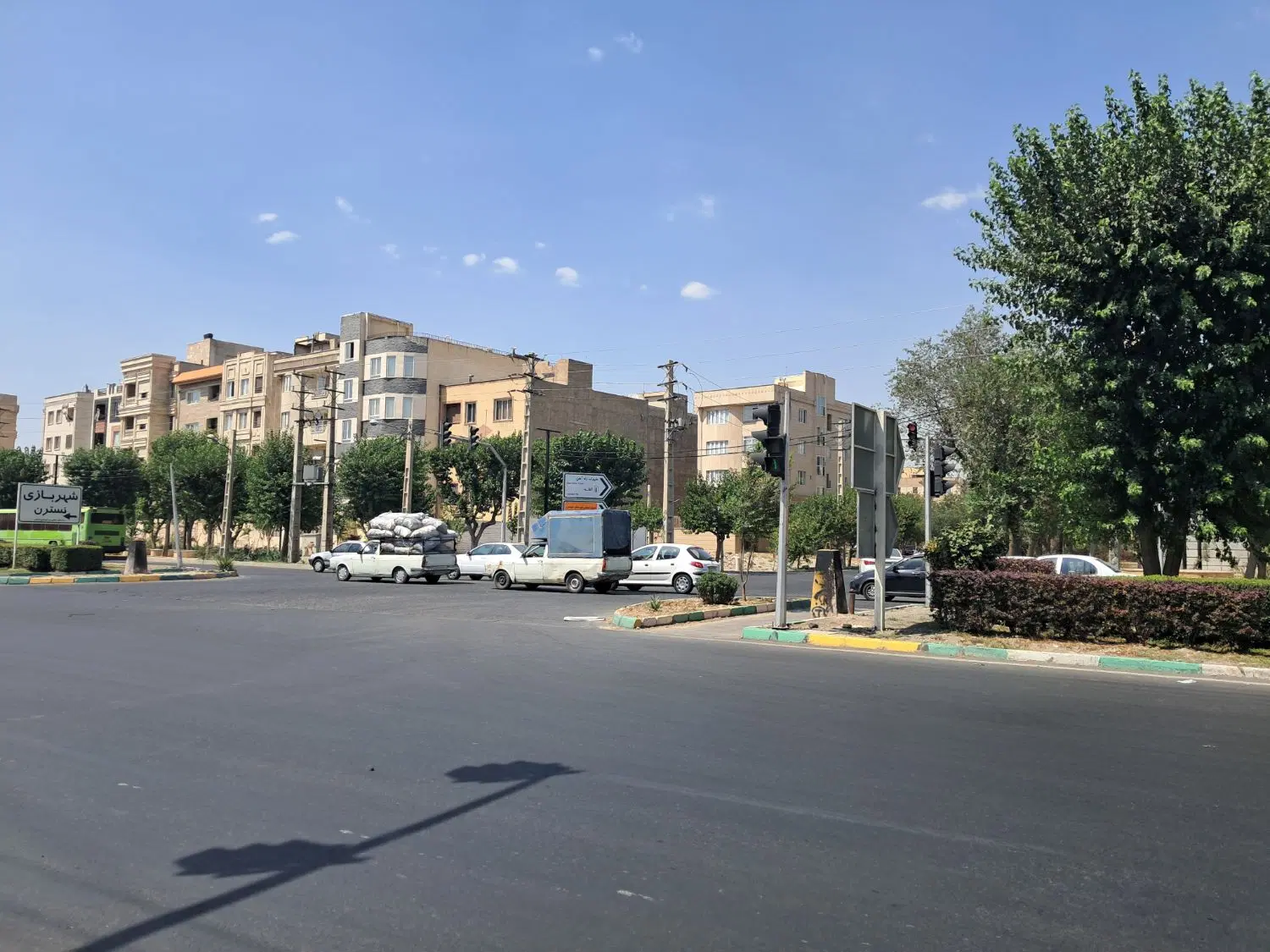 زمین ۳۳۰متری  با موقعیت استثنایی