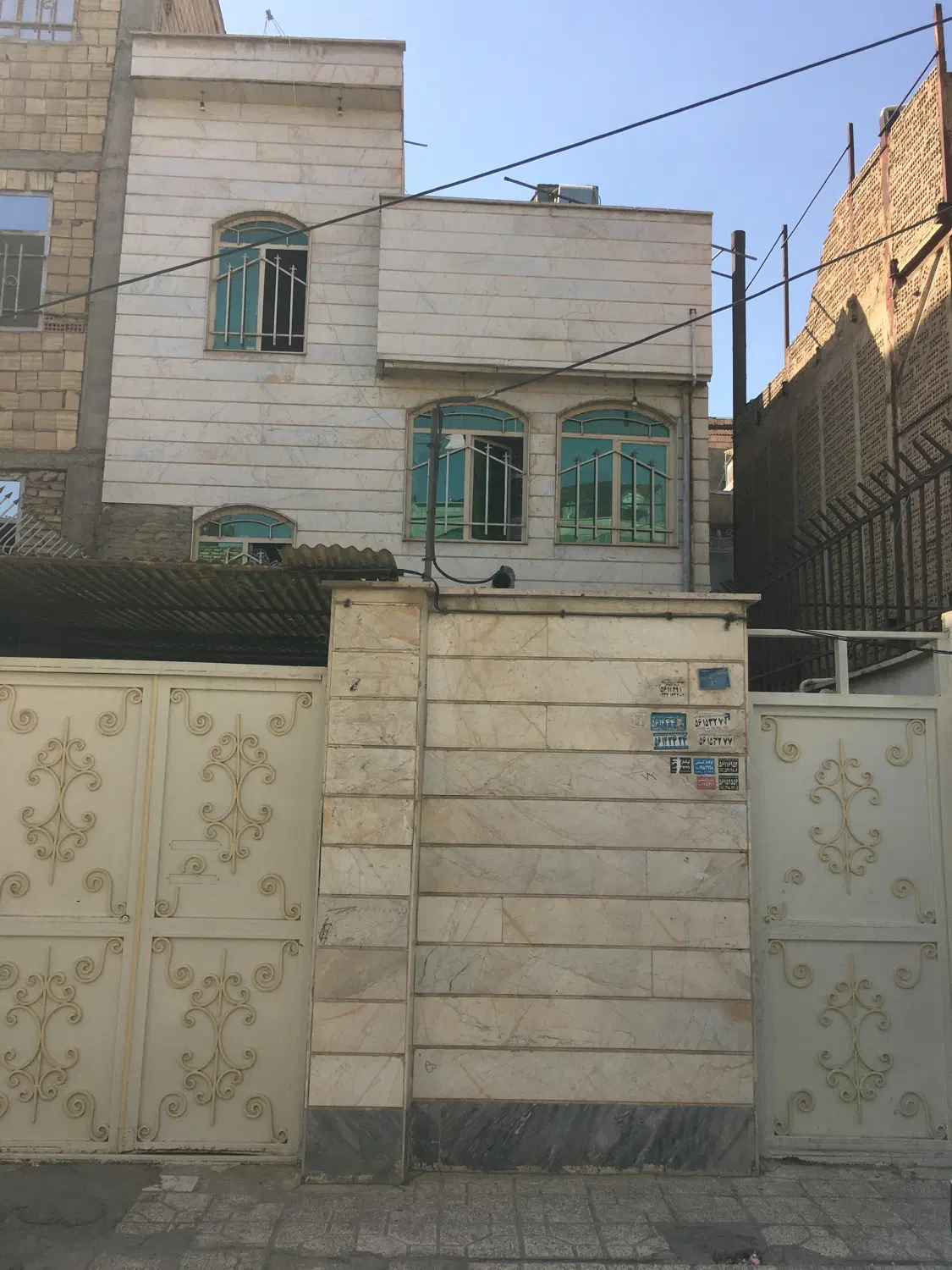 اپارتمان دراسلام‌شهر خیابان گلها