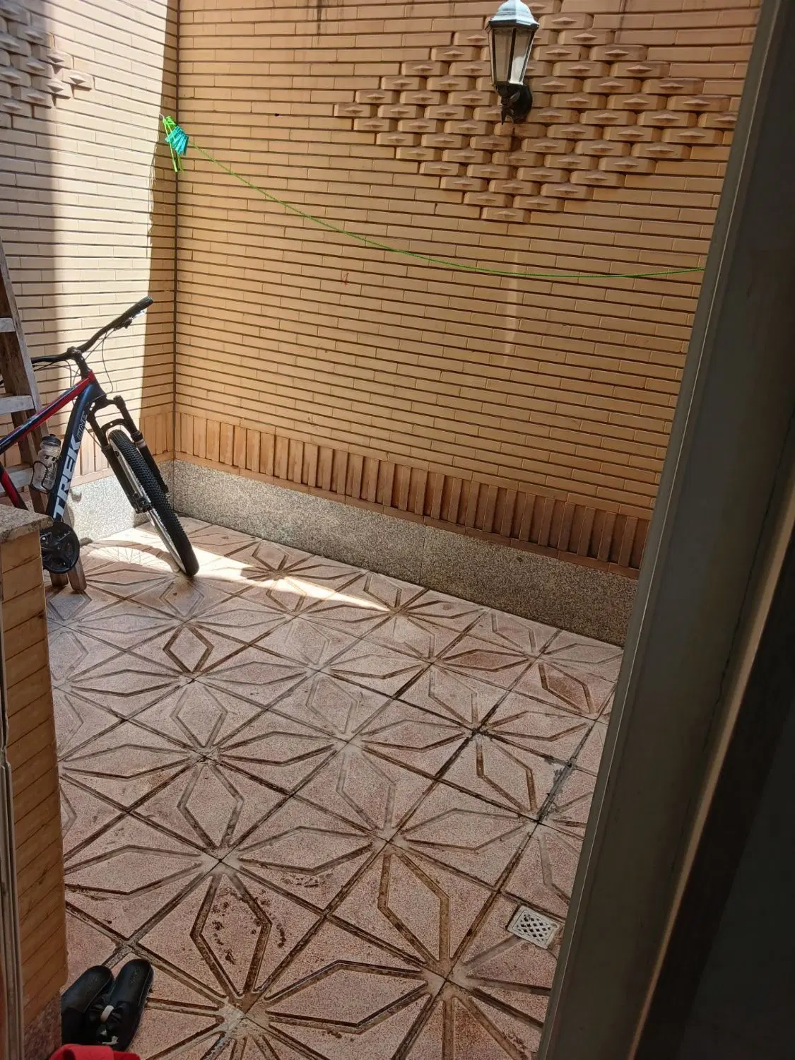 اجاره آپارتمان۸۰متری در اصمعی