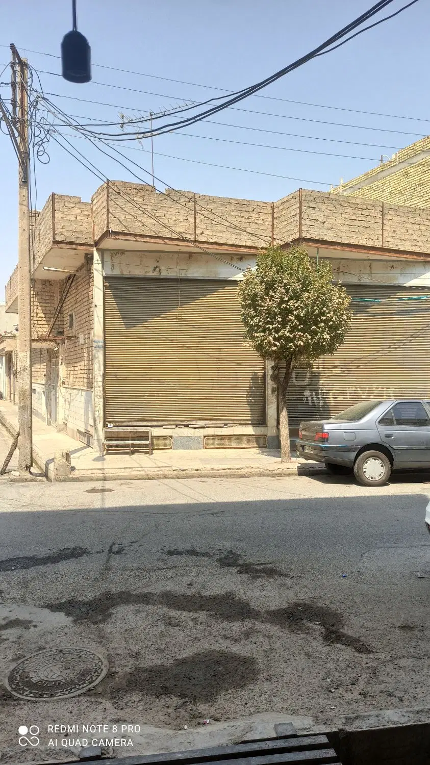 مغازه یا انباری اجاره داده میشود
