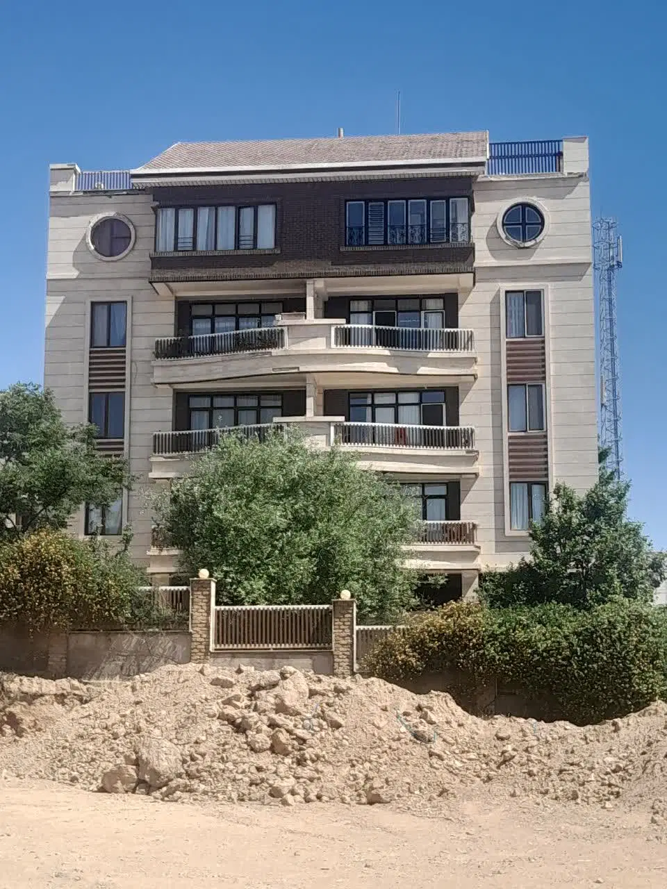 آپارتمان در مهستان، فاز ۲
