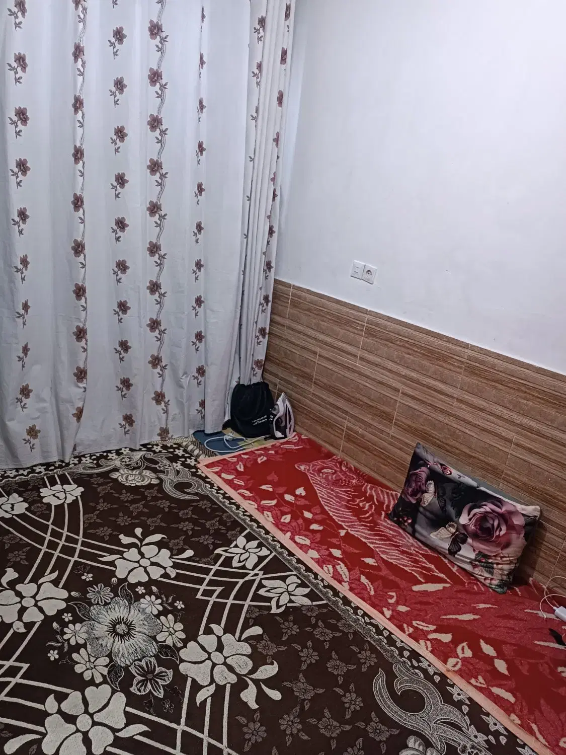 منزل یه خوابه دربه حیاط