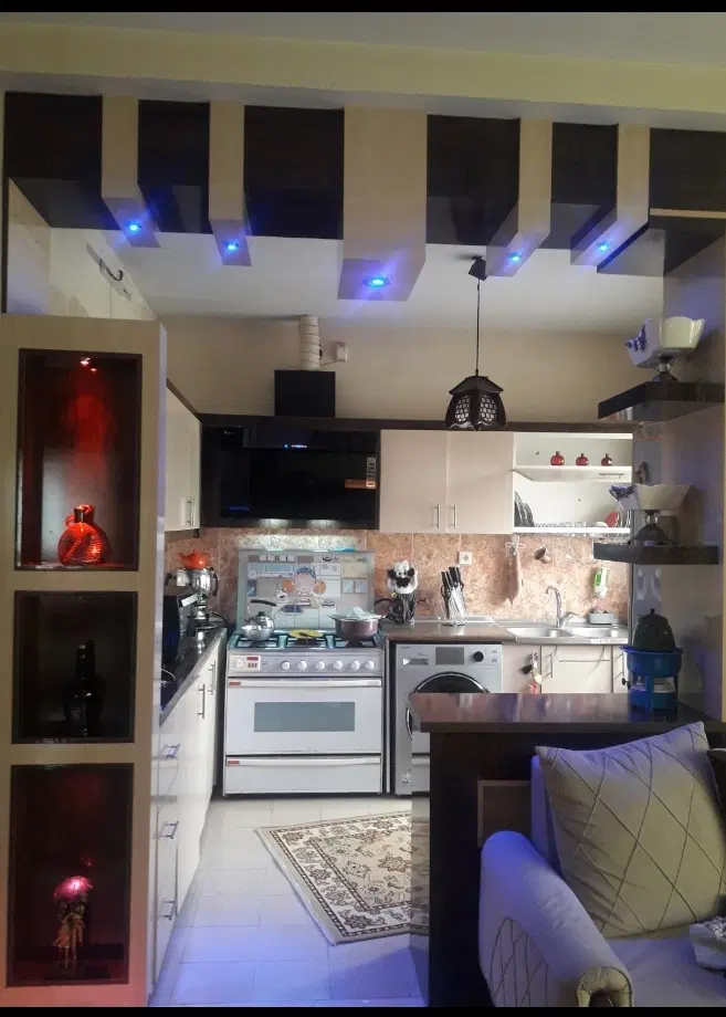 آپارتمان تمیز ابتدای گلبهار