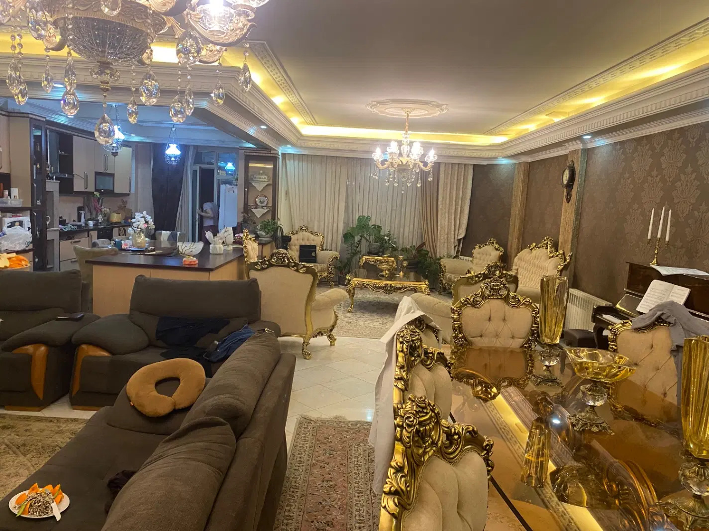 اپارتمان مسکونی رهن کامل