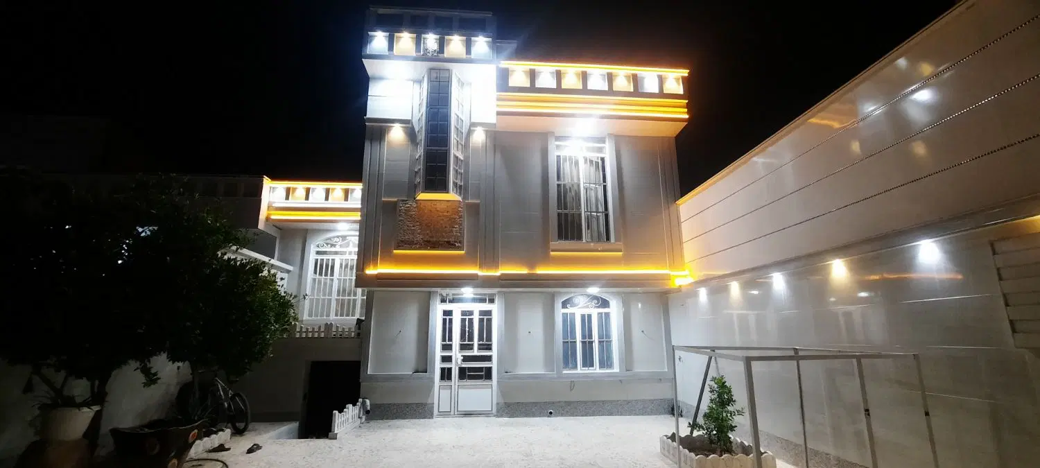 یک باب منزل مسکونی بفروش میرسد