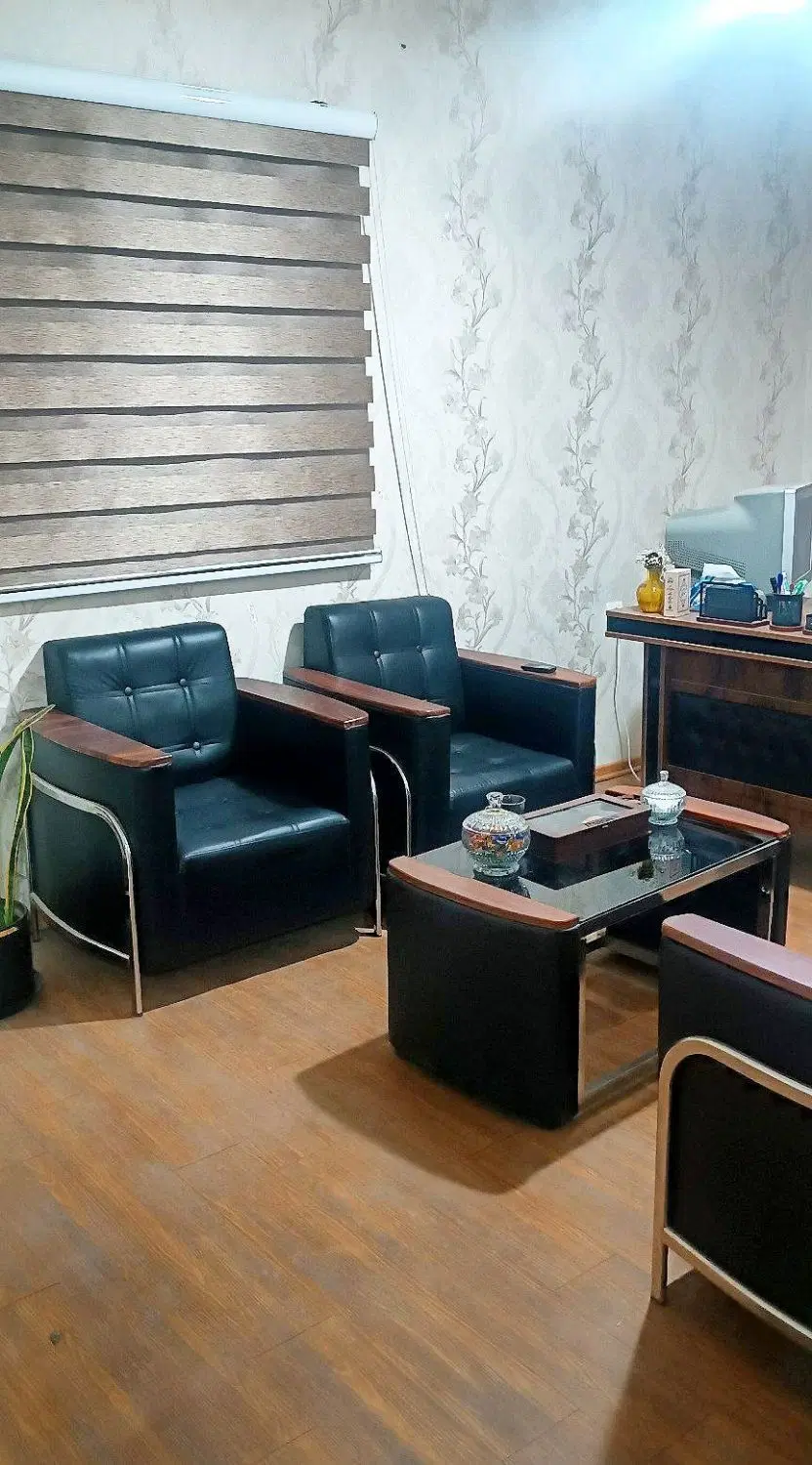 اجاره اتاق جهت وکالت 3 روز در هفته برای همکار خانم