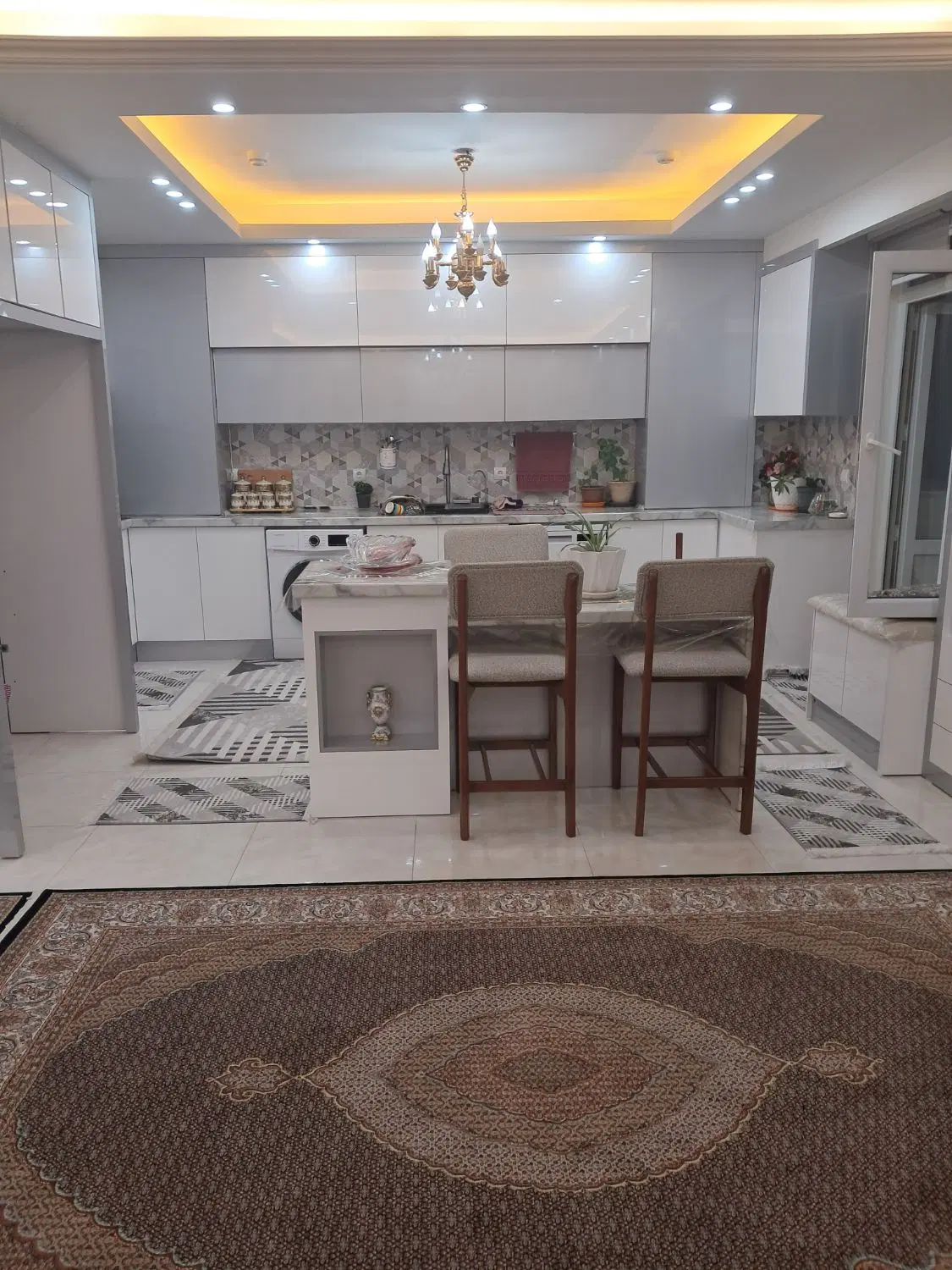 فروش آپارتمان ۱۰۰متری در فرشته