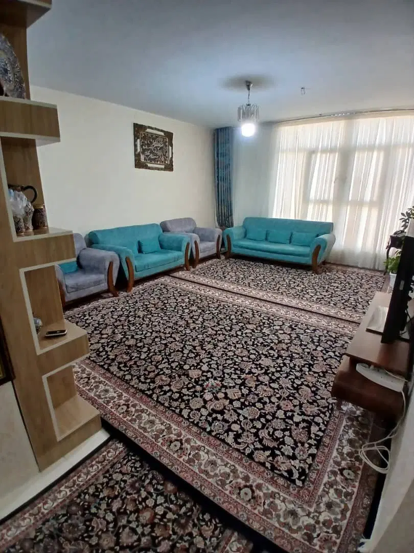 مسکن مهر پردیس75 متری بلوک c13 برخیابان