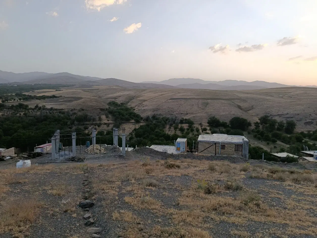 زمین بنیادمسکن