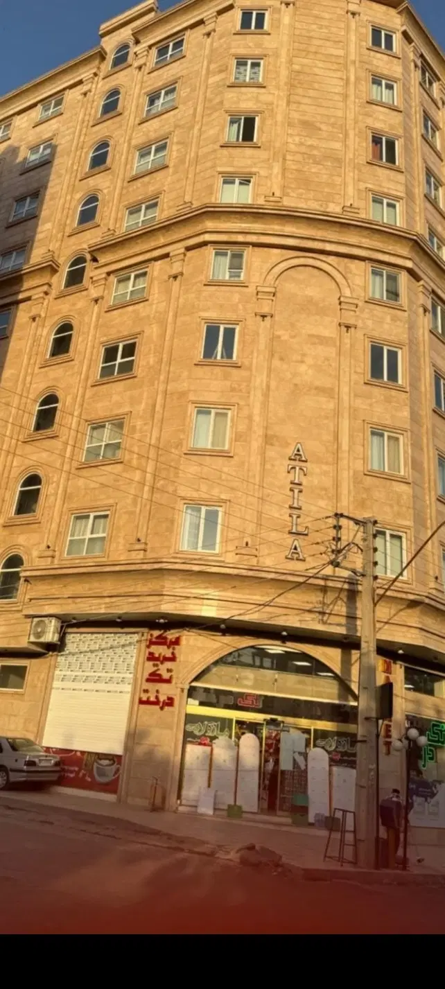 اجاره خانه فقط به یک خانم مجرد داده میشود
