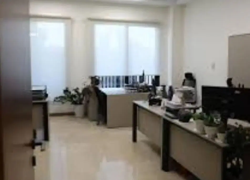 61متر آپارتمان  ادارای جهت مطب