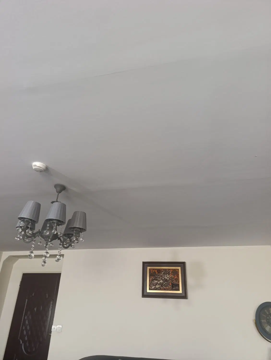 خانه در دو طبقه و زیر زمین