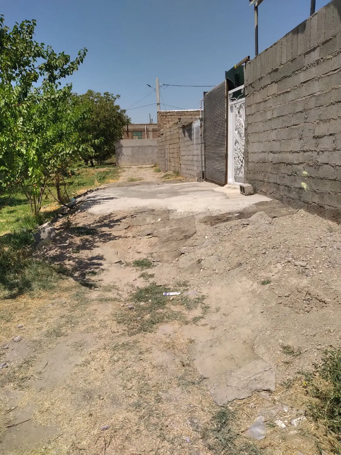 زمین مسکونی ۲۰۰ متر