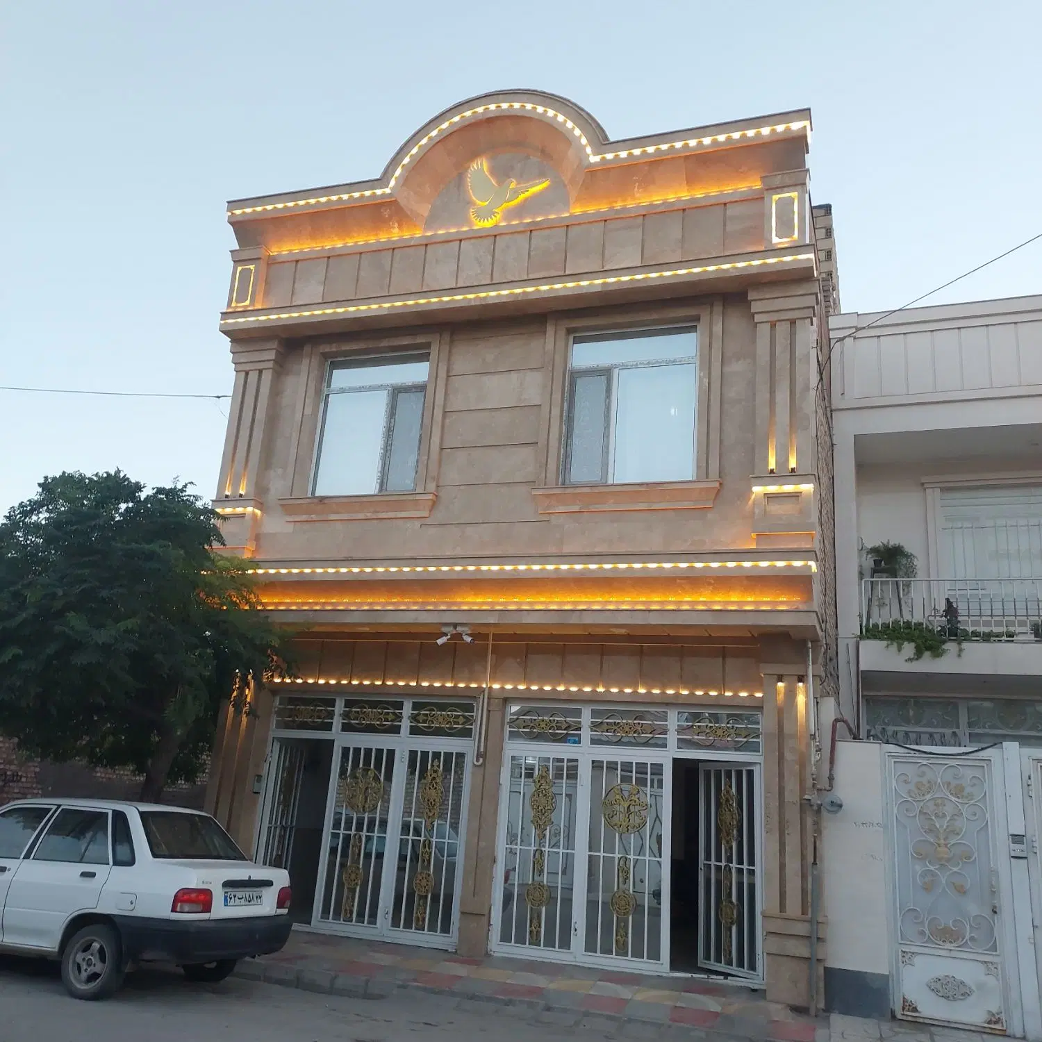 آپارتمان طبقه هم کف ازدوطبقه