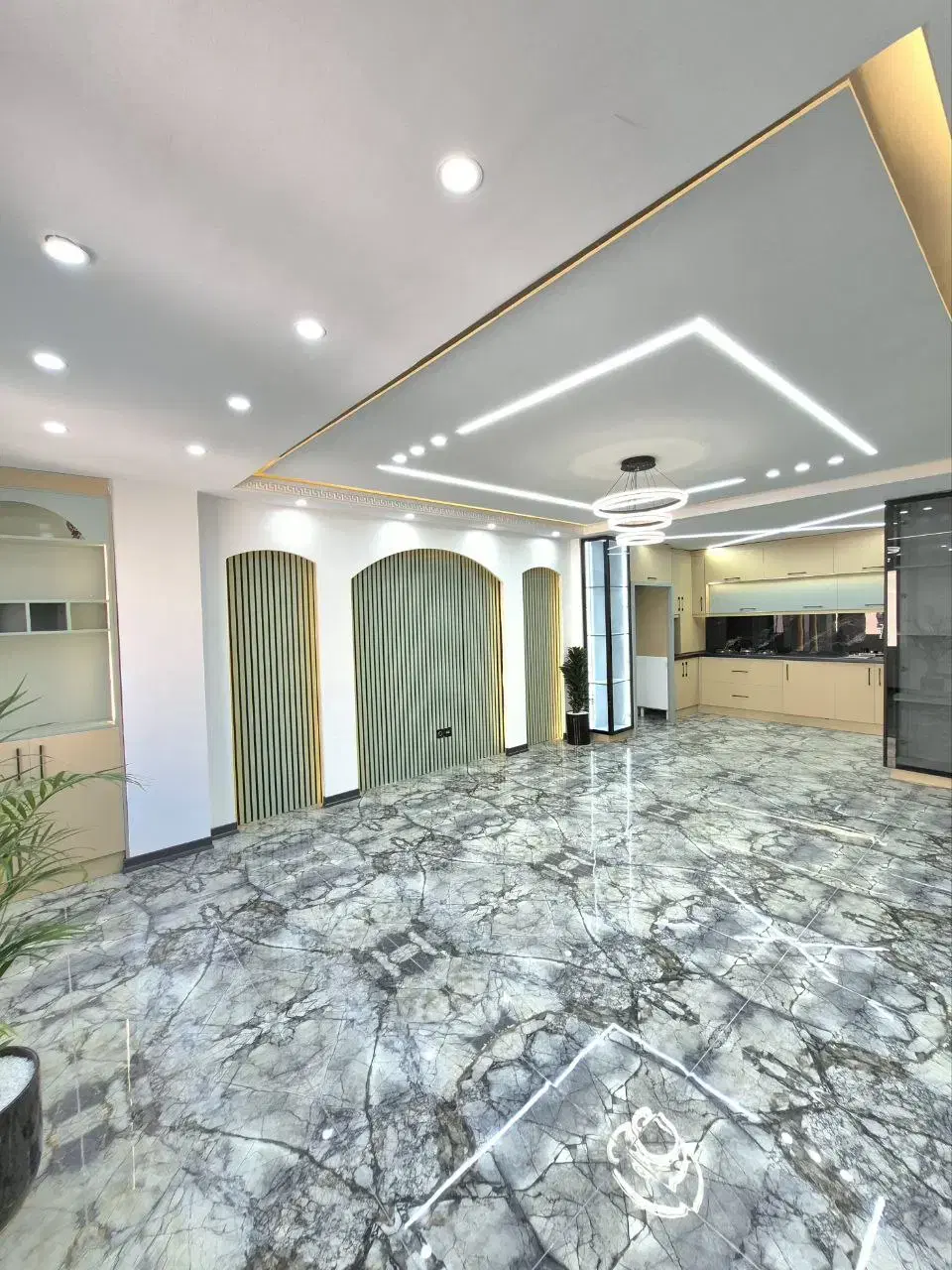 ۶۵مترسندار_۲ خواب_سالن پرده خور_پارکینگ سندی
