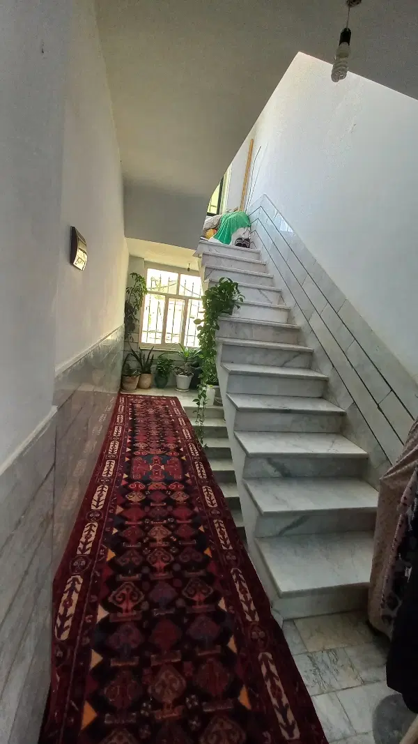 ویلایی۱۰۰متری جنوبی۲طبقه با پارکینگ(مغازه )