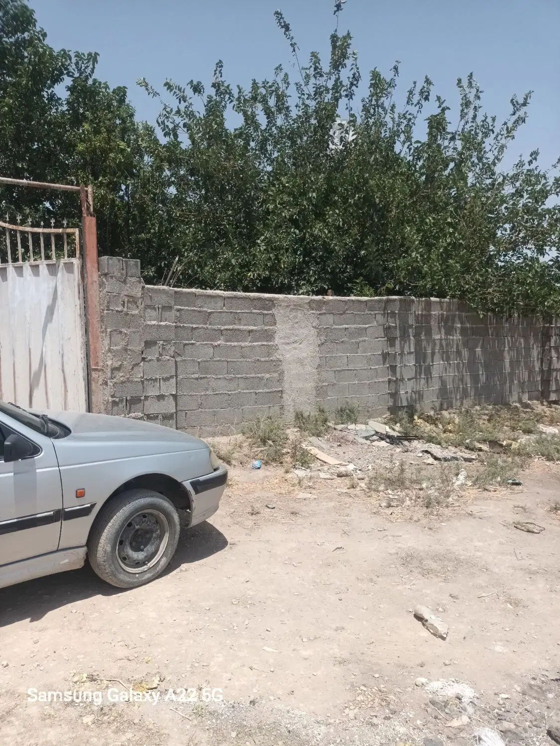 زمین باغ چهاردیواری