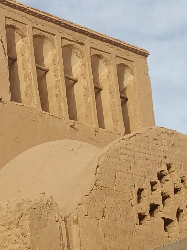 یه عدد خانه کلنگی