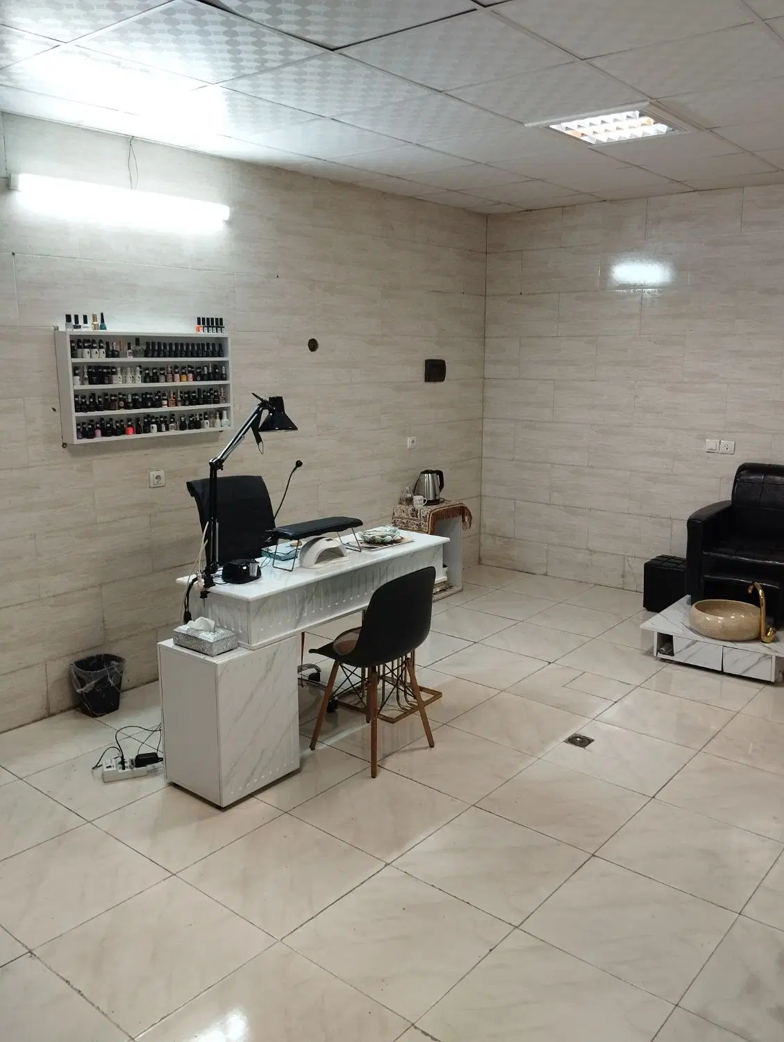 واگذاری سالن اختصاصی ناخن