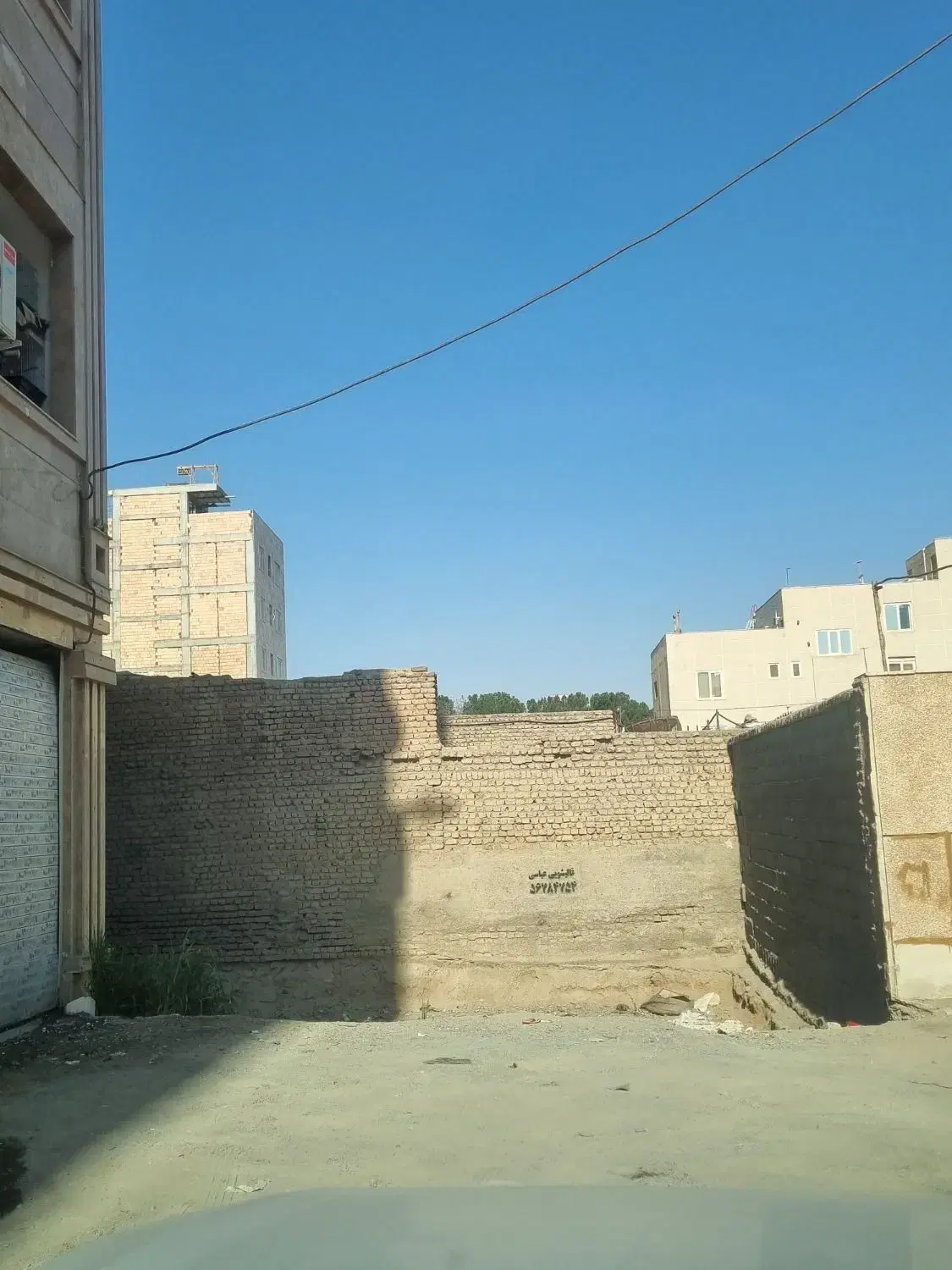 زمین ۱۲۶ متر شورا