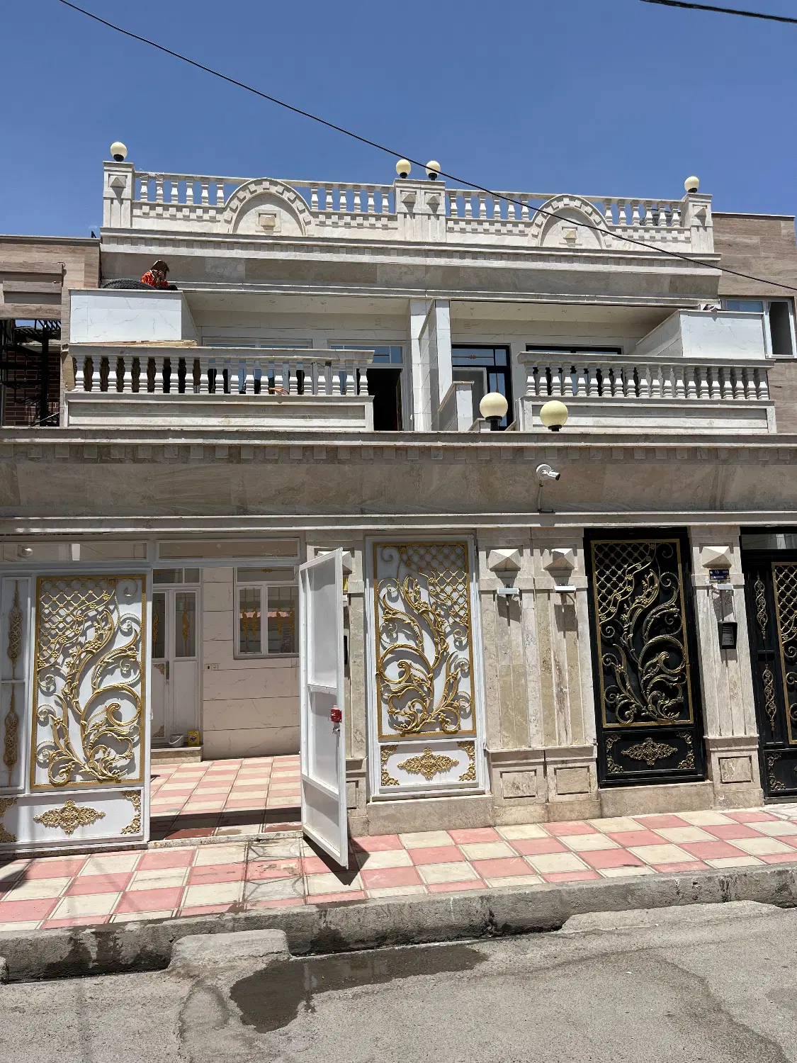 فروش خانه ویلایی نوساز حاجی‌آباد