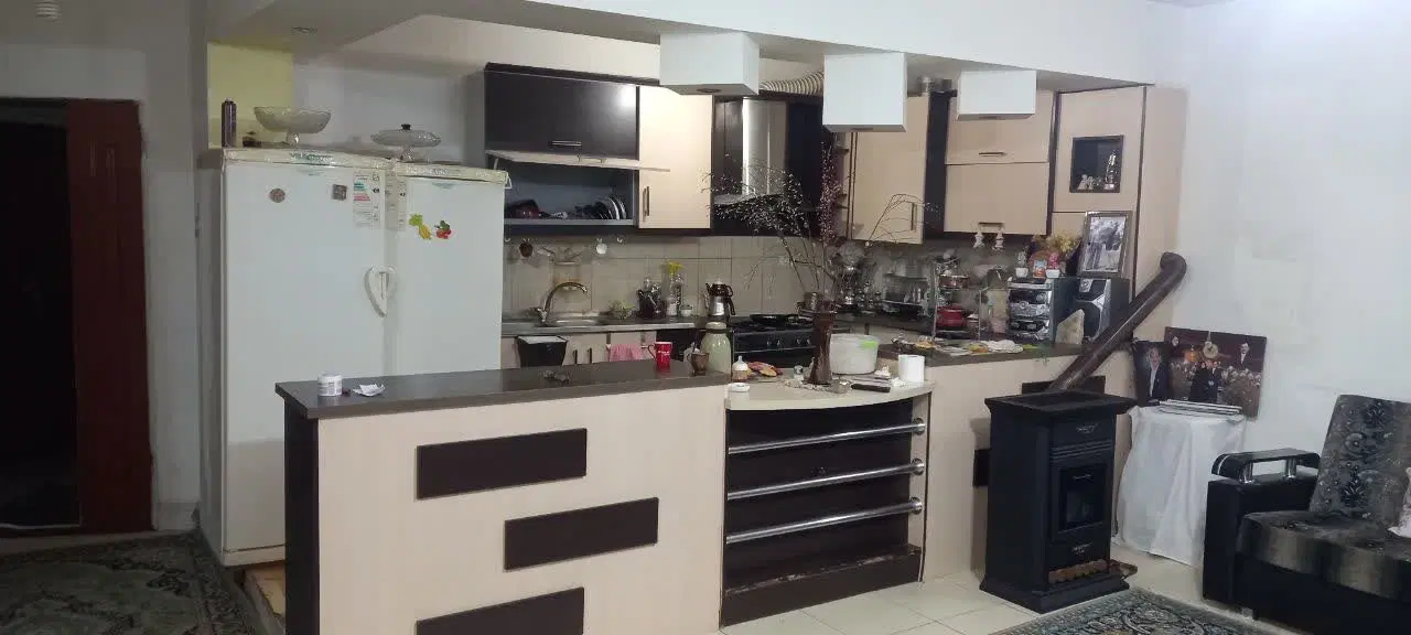 آپارتمان 160 متری 3خوابه حاشیه