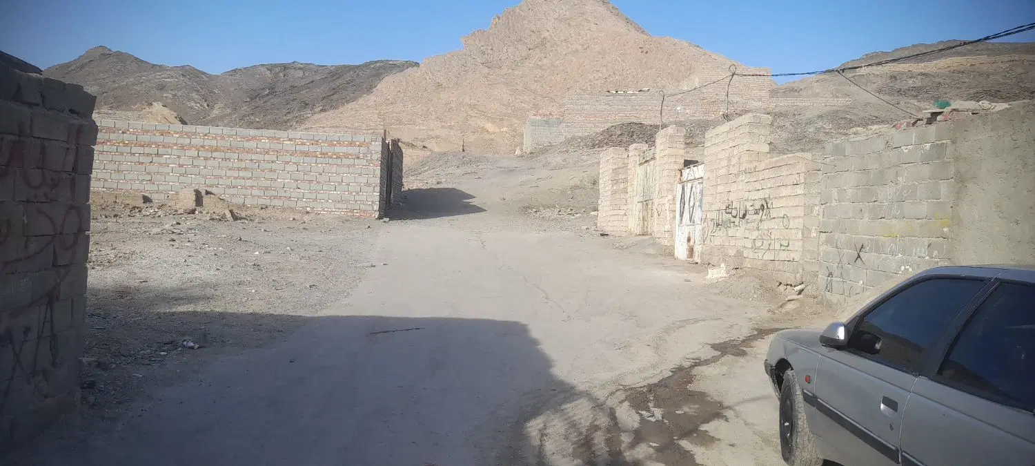 خانه درحاجی اباد