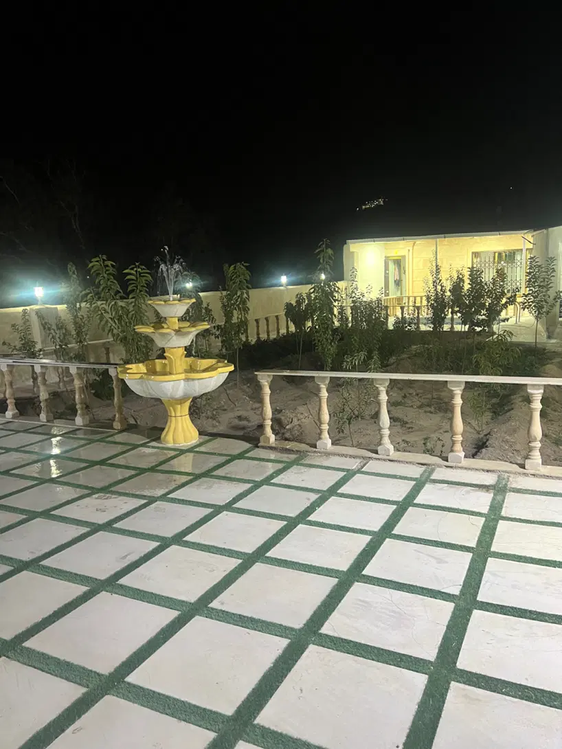 باغ ویلا استخردار