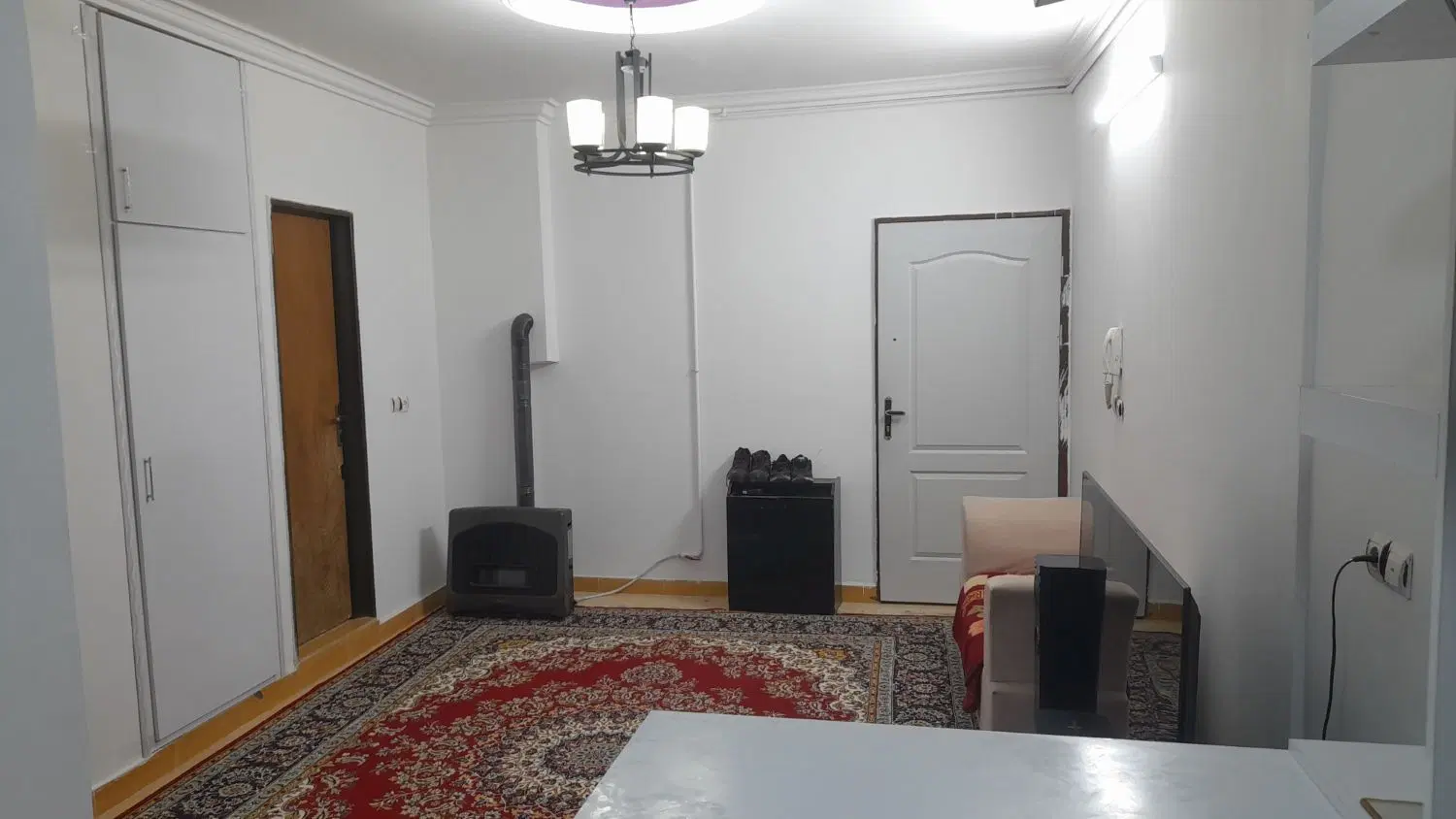 آپارتمان پارکینگ دار تمیز یک خواب