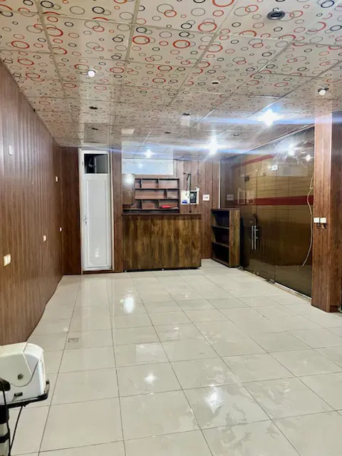 مغازه سر اصلی دو‌نبش
