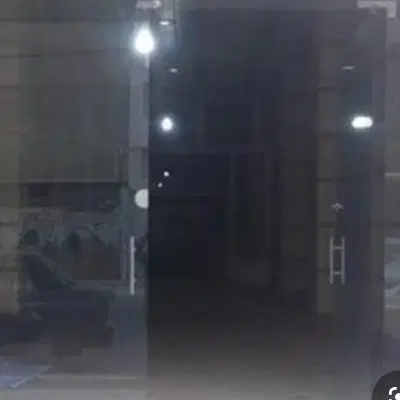 یک باب مغازه به فروش می‌رسد
