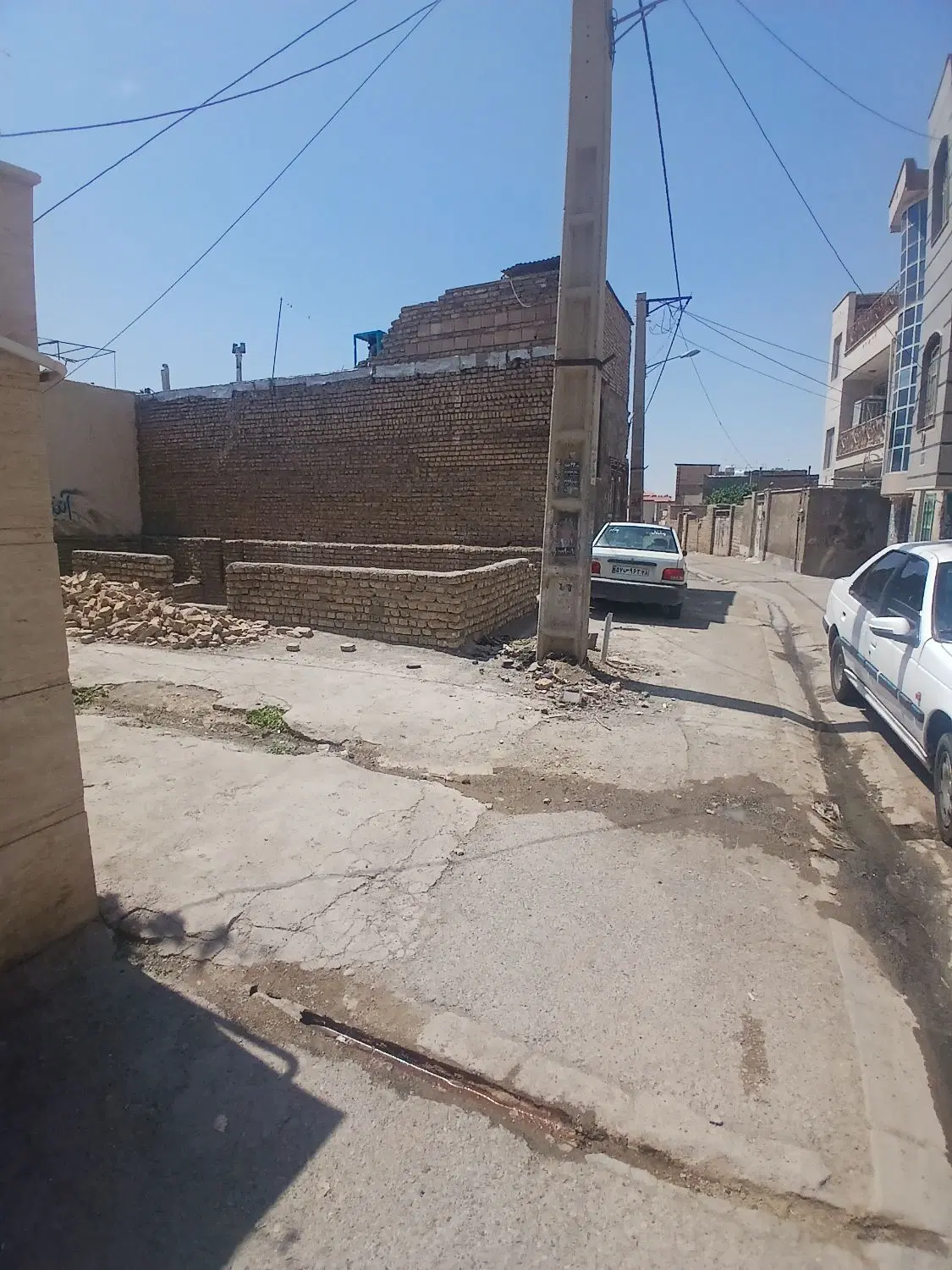 زمین ۶۰ متری