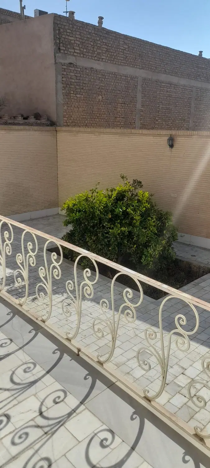 منزل مسکونی ملک شش دنگ واقع در بلوار خاتمی