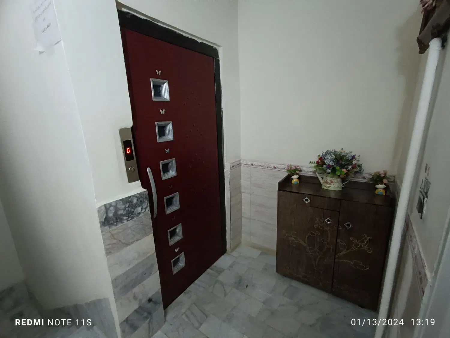 75 متر حافظیه خ گلستان 64