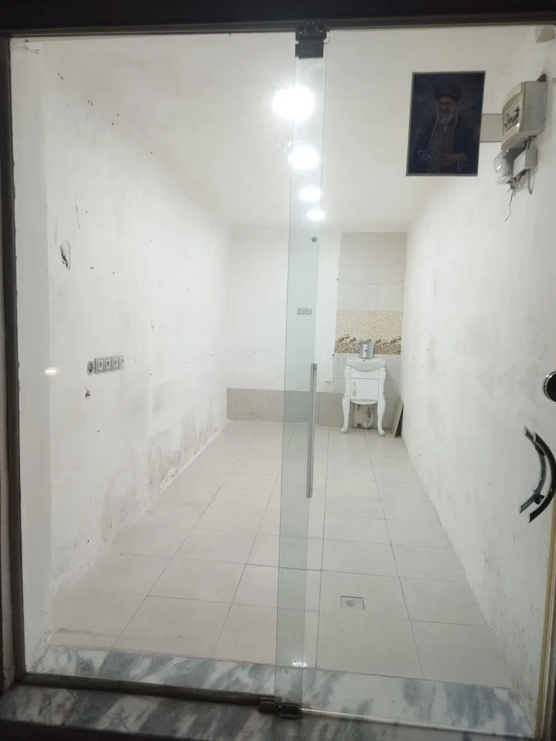 رهن و اجاره مغازه حاشیه خیابان شاهی