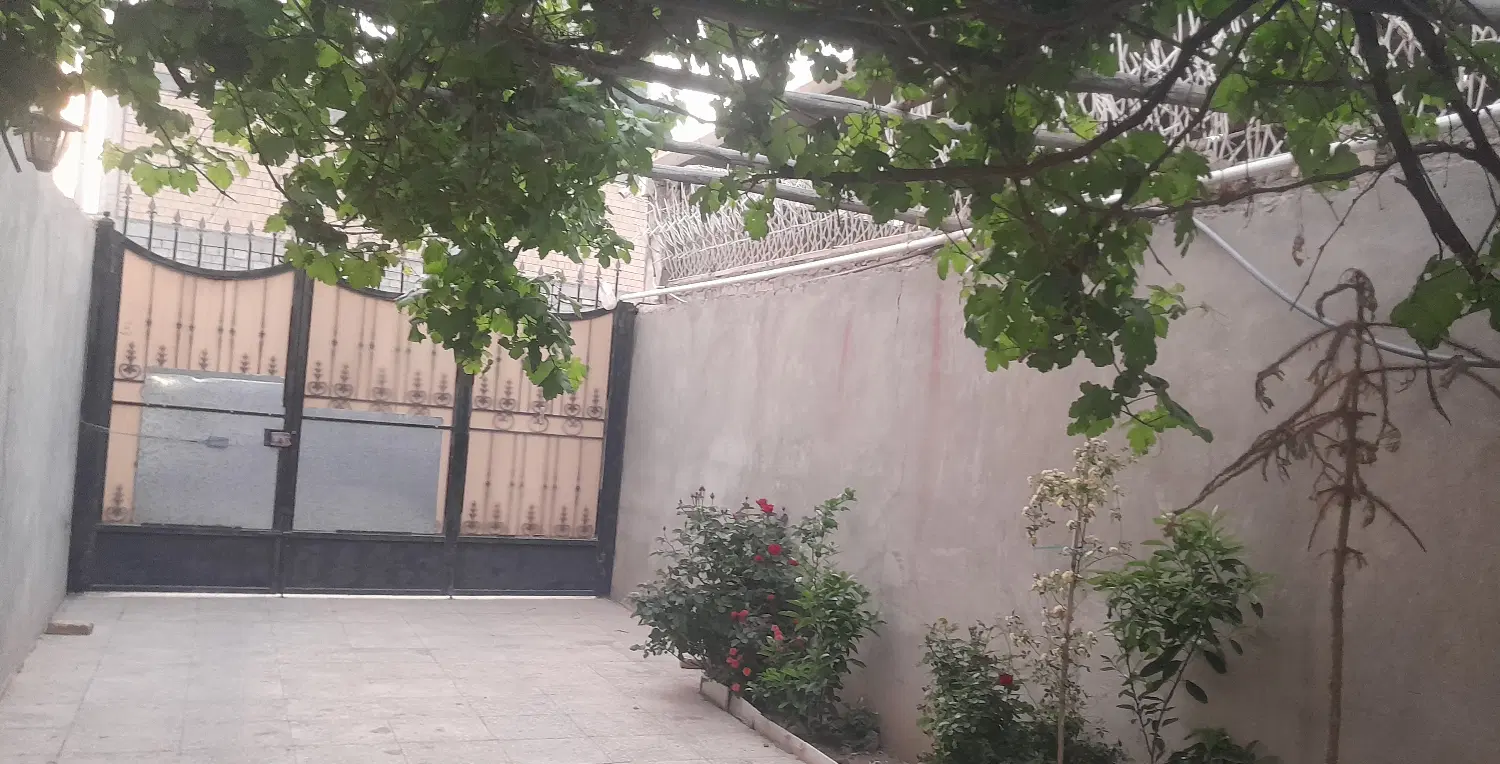فروش منزل آهن و جر بازسازی