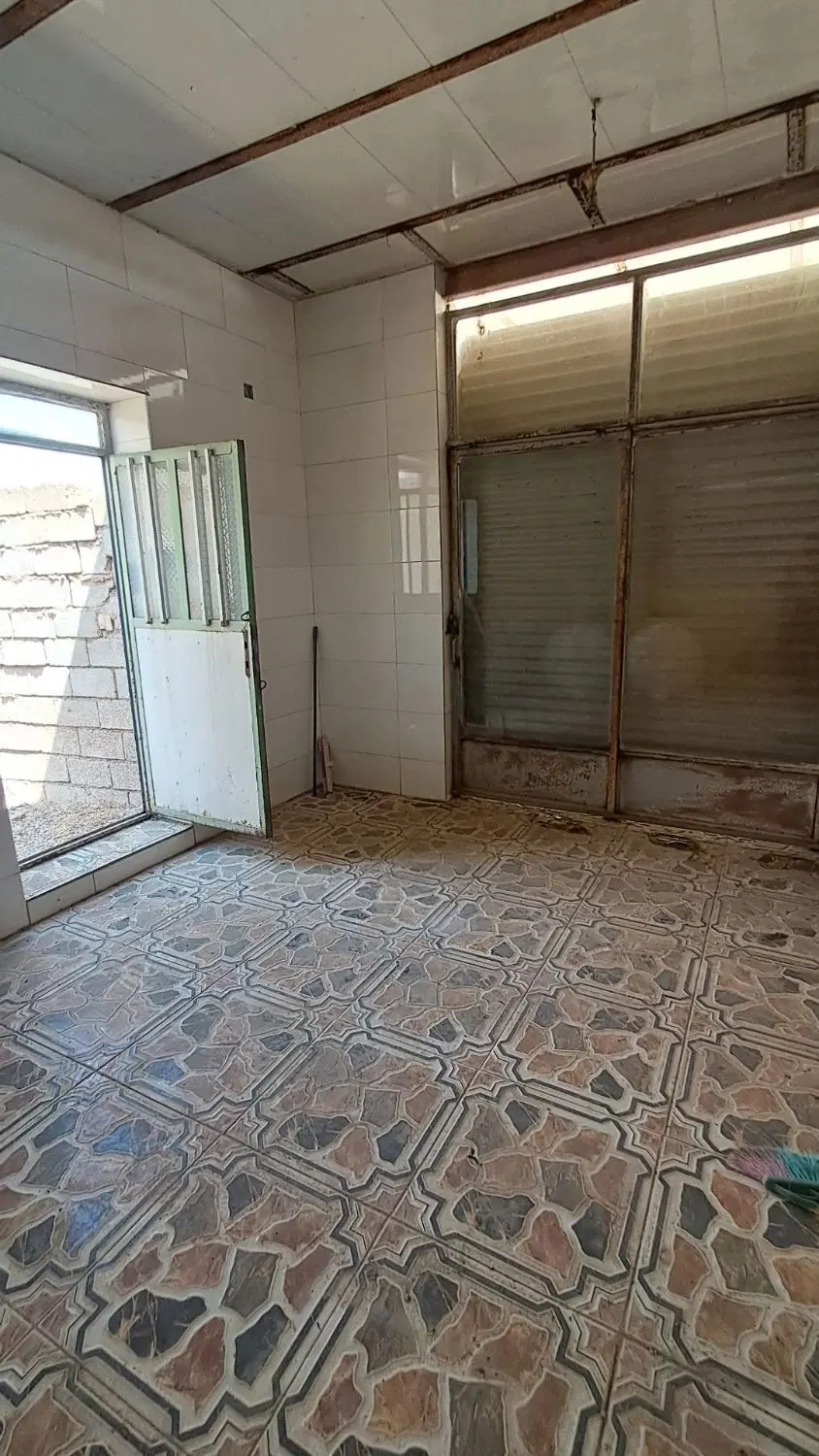 زمین مسکونی