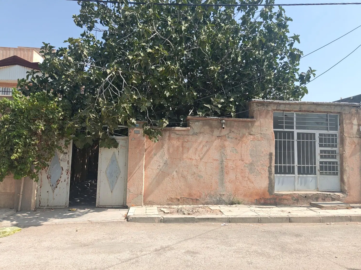 210 متری شهرک رسالت