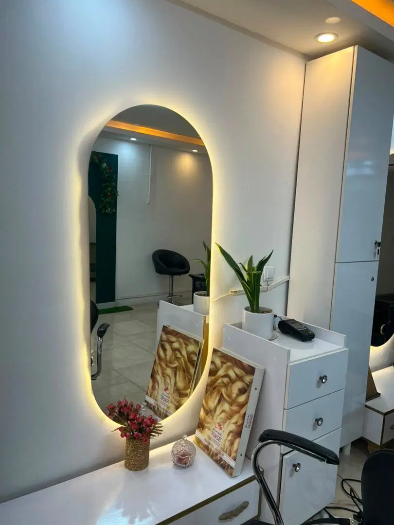 دعوت به همکاری درلاین زیبایی