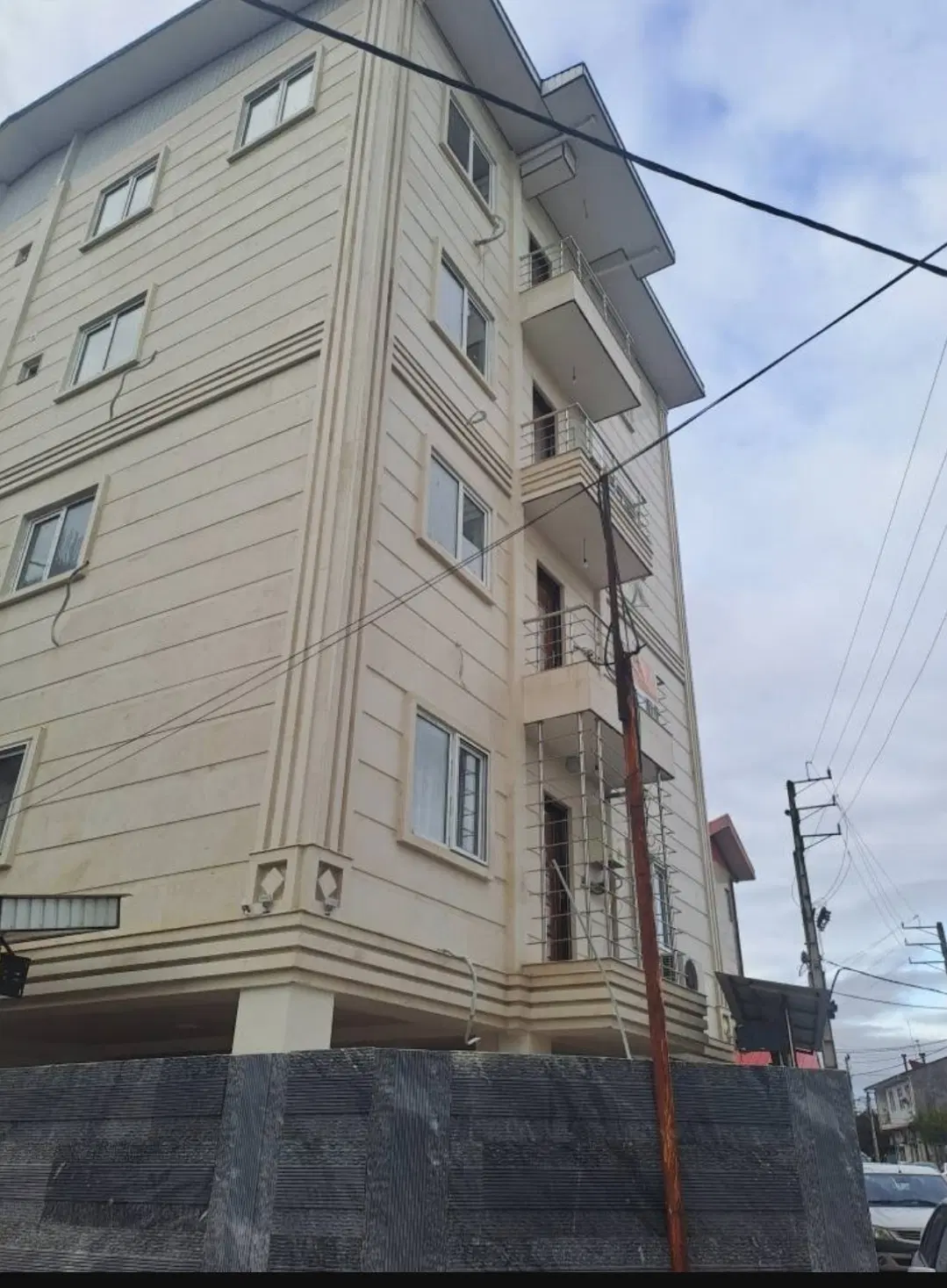 آپارتمان ۱۶۲ متری نوساز