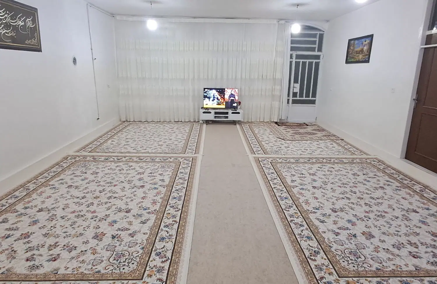 منزل مسکونی واقع در کمالوند