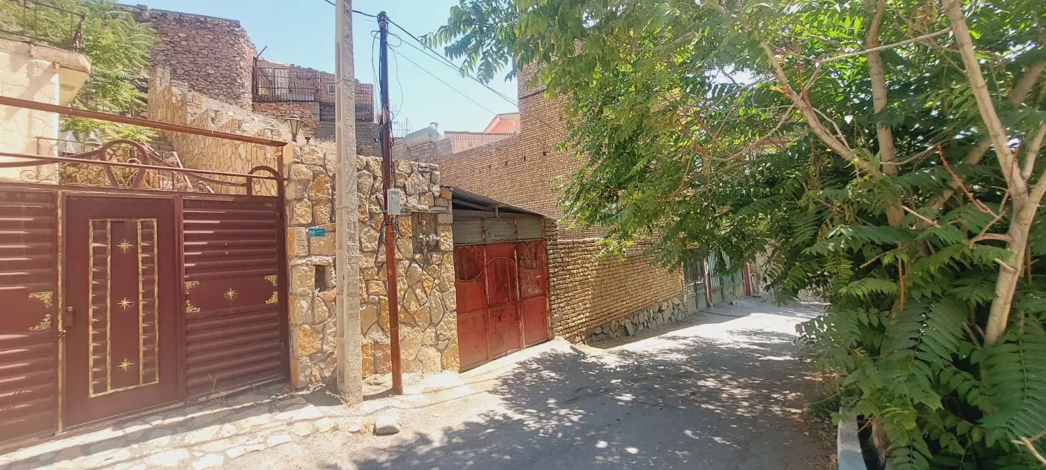 زمین فروشی لوکیشن خوب خوش آب و هوا جاغرق ۱۳